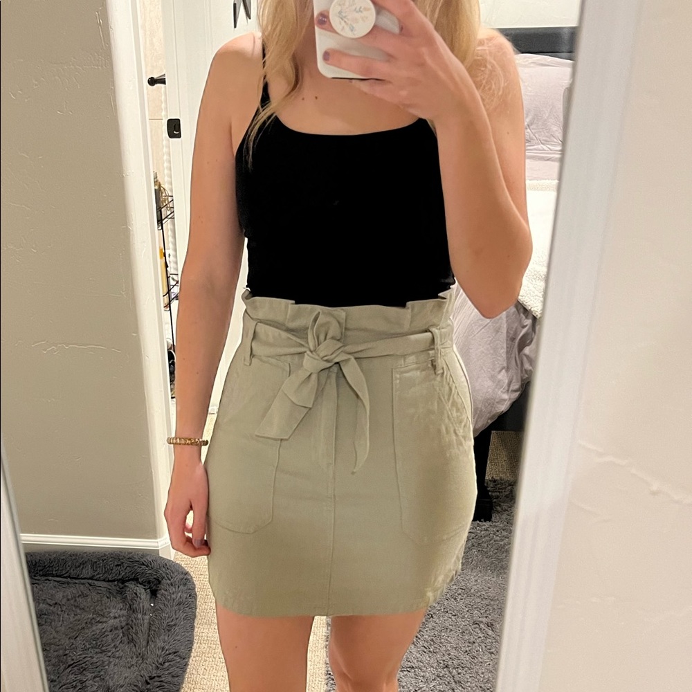 Olive Green H&M skirt. Size 4